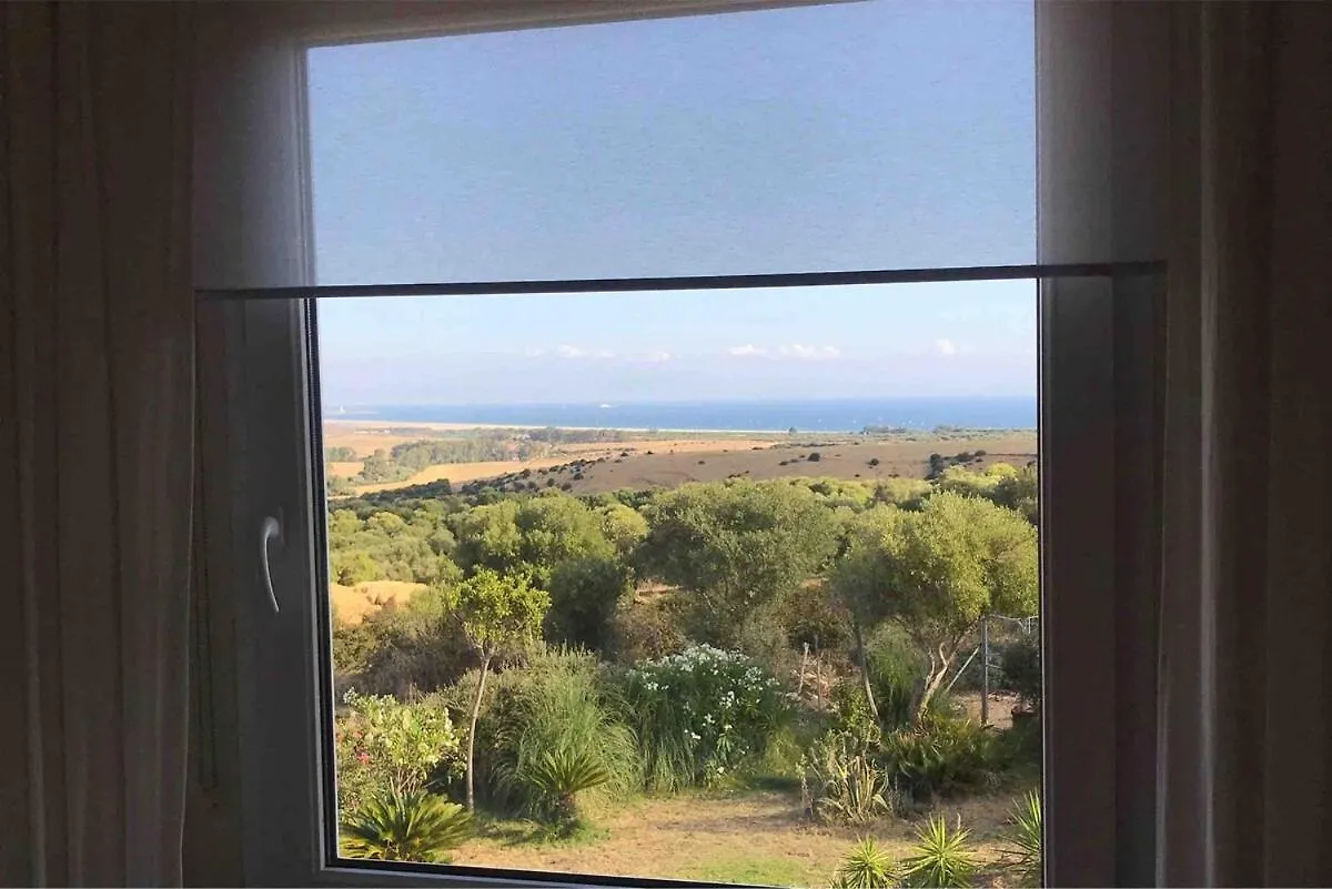 Romantic Apartment, 5 Mins From Beach With Scenic View & 350Mbps High Speed Wifi Tarifa 0*,